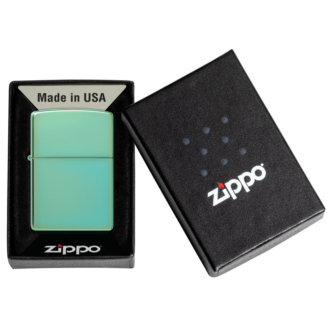 Classic High Polish Green Windproof Lighter in its packaging.