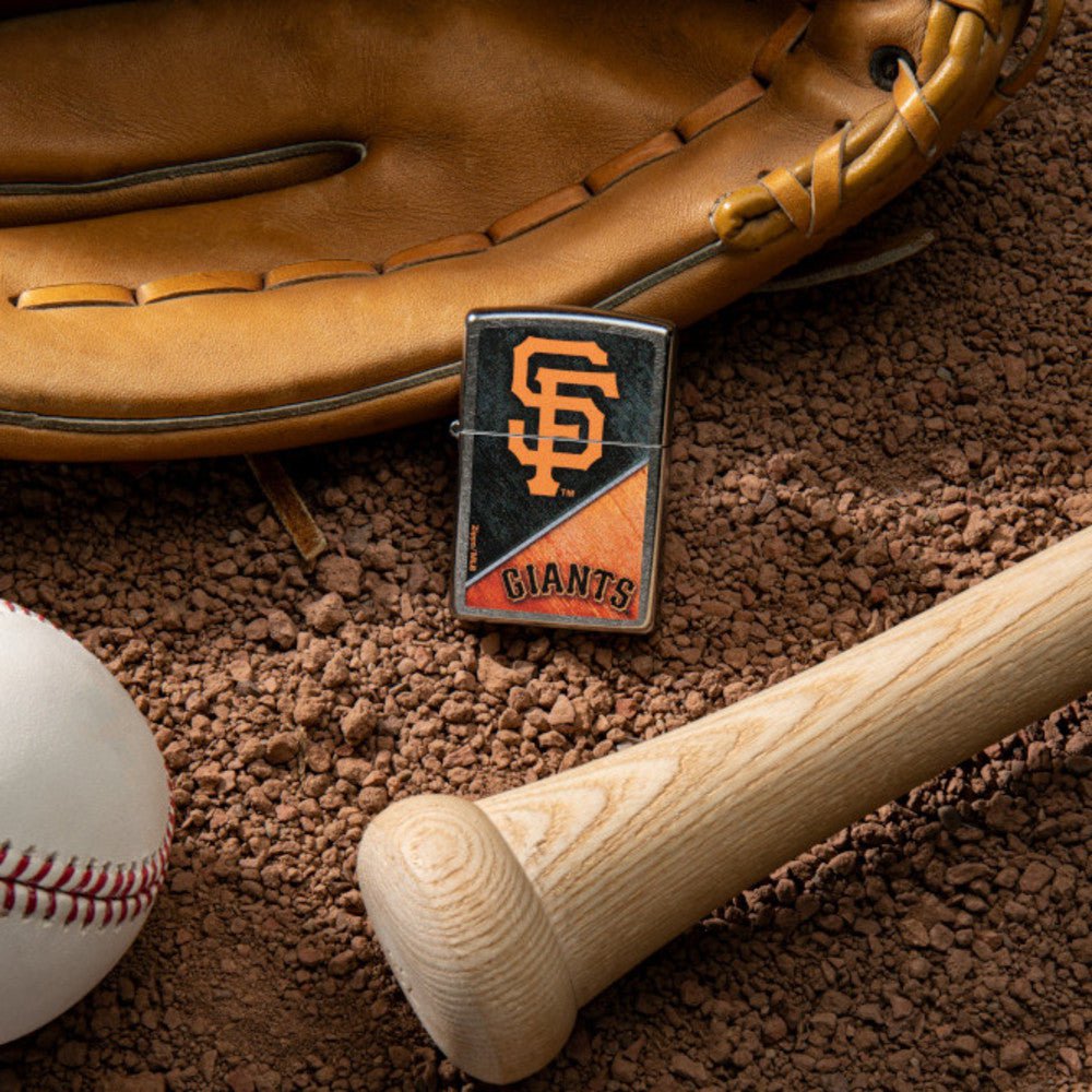 MLB® San Francisco Giants™ Street Chrome™ Windproof Lighter